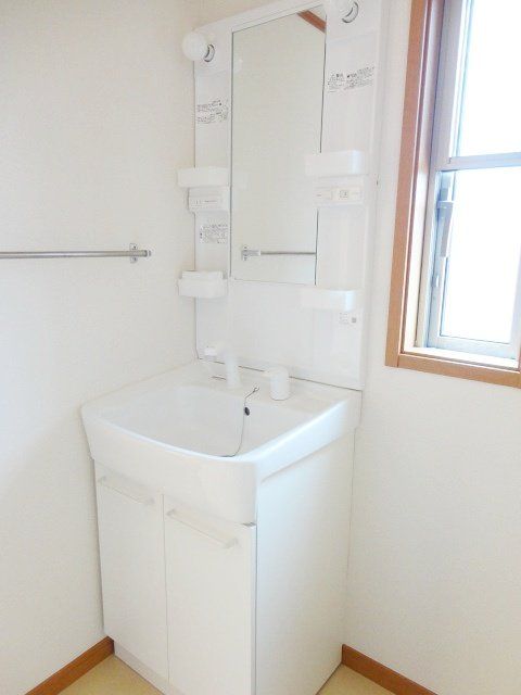 洗面設備　★朝の準備がはかどる★
