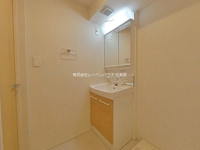 洗面設備　同間取り別部屋の参考写真です