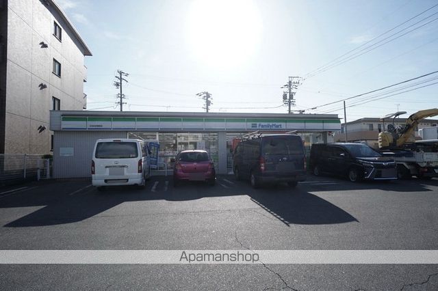 コンビニ　ファミリーマート（コンビニ）まで1171m