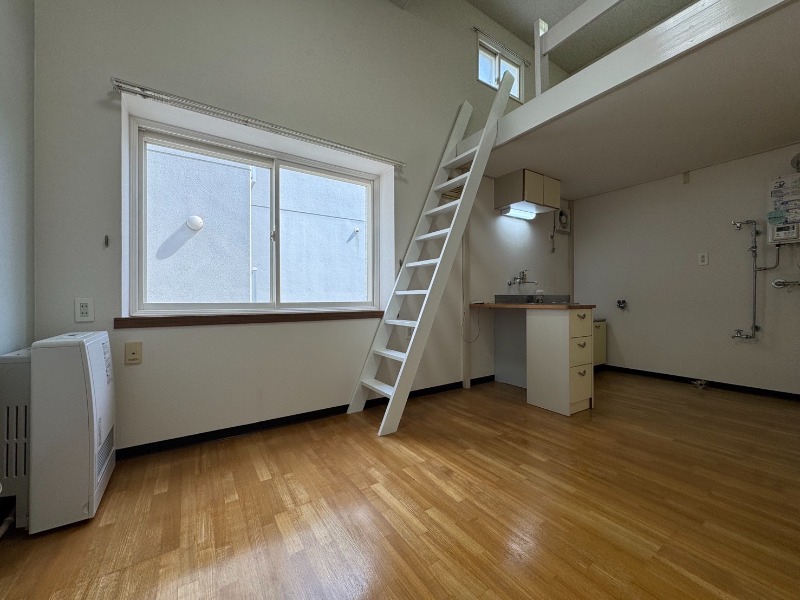 居室・リビング　広くてキレイなお部屋が広がっていて、充実した生活が送れそう。