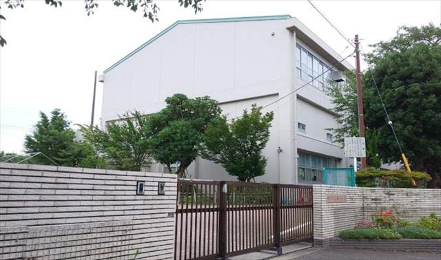 小学校　横浜市立上郷小学校（小学校）まで829m