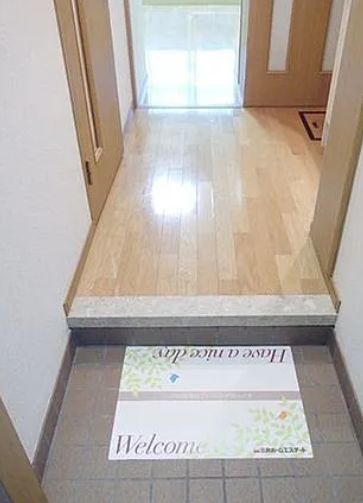玄関　落ち着いた玄関です