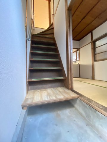 玄関　☆神戸市垂水区　泉が丘テラスハウス☆