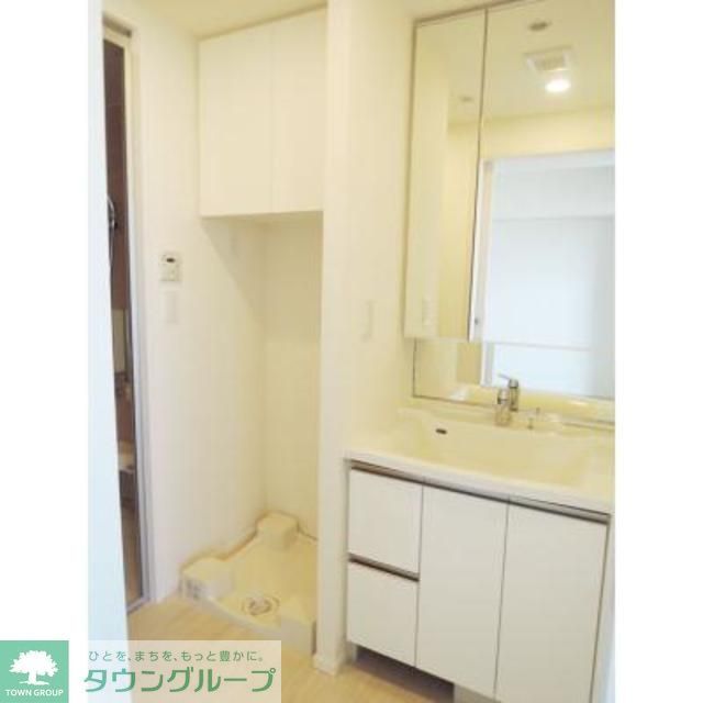 洗面設備　※写真は同タイプ住戸です。