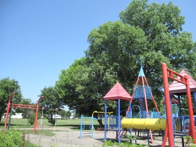 公園　新琴似西公園（公園）まで377m