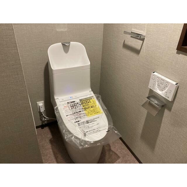 トイレ　※写真は同タイプ住戸です。