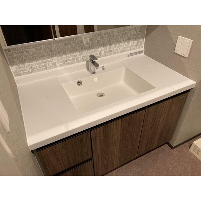 洗面設備　※写真は同タイプ住戸です。