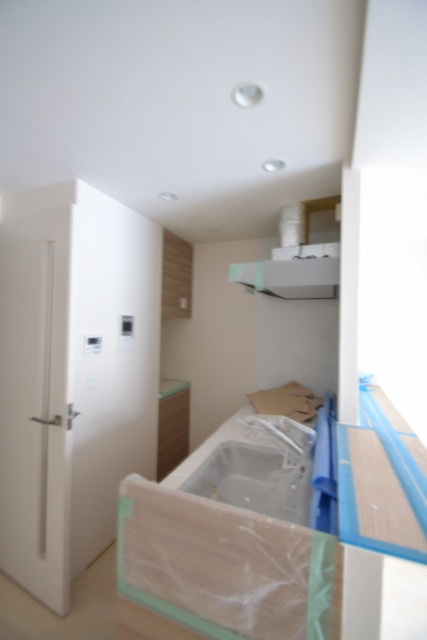 キッチン　建築中！３口グリル付きカウンターキッチン