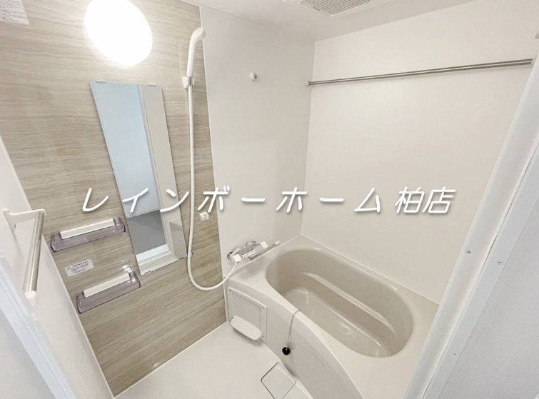 バス・シャワールーム　同施工。参考写真。