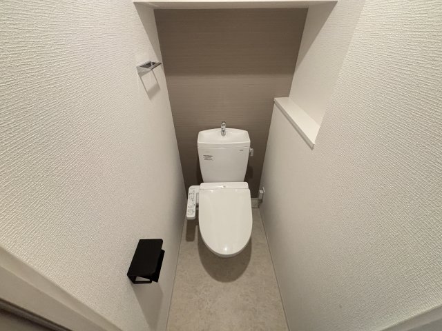 ＪＲ山陽本線 新長田駅 徒歩9分 6階建 築1年のトイレ写真