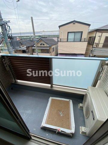 バルコニー　陽当たり良好なバルコニーです