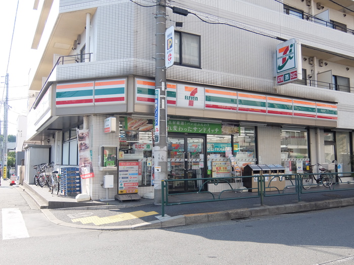 コンビニ　セブンイレブン（コンビニ）まで290m