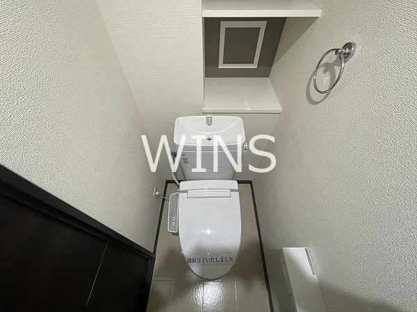 トイレ　※同タイプの別部屋参考写真です。