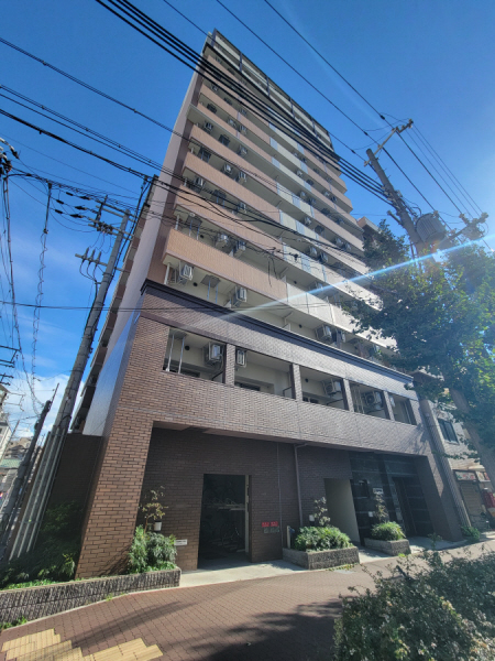 建物外観　大通りに面してますので女性の方にも安心してオススメできます