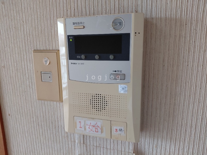 セキュリティ　モニター付きインターホンで来客確認も安心です！