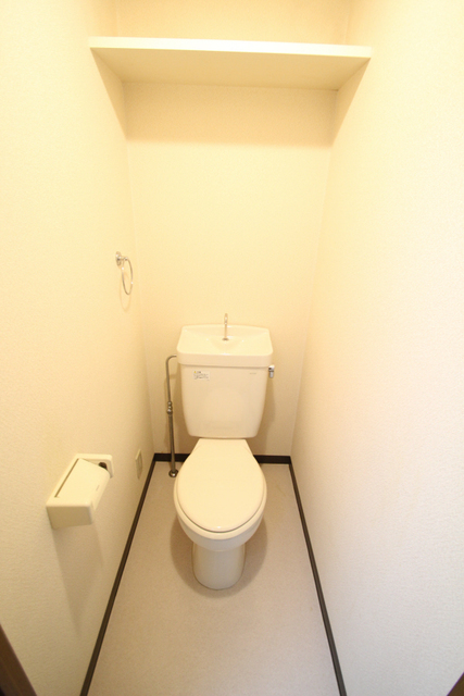 トイレ　別室の参考写真です。※現況優先
