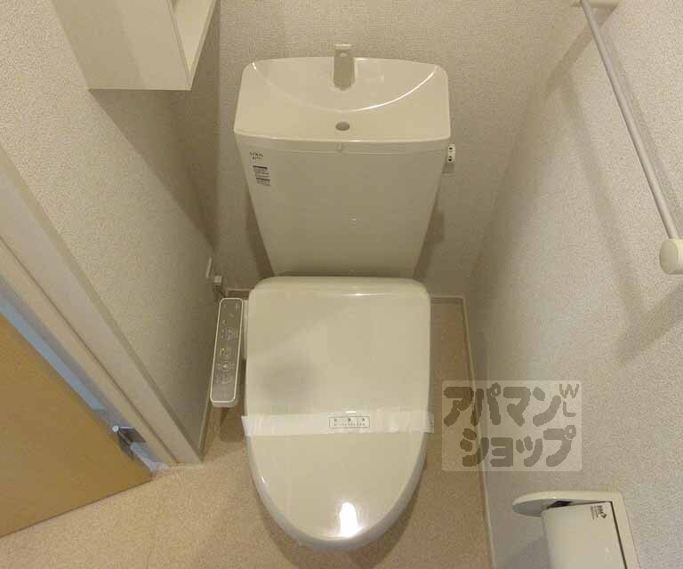 トイレ　ウォシュレット付・