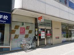 郵便局　横浜鶴屋町郵便局（郵便局）まで493m