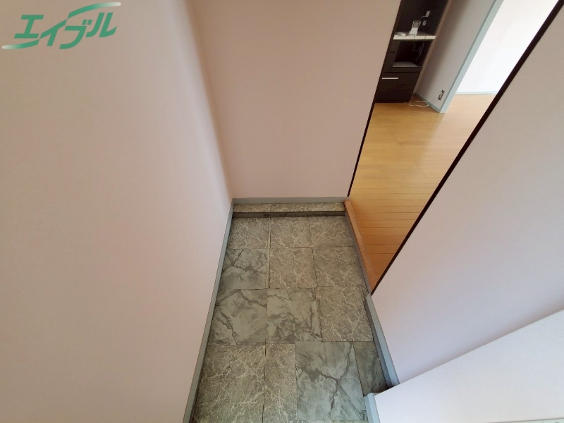 玄関　別部屋同型参考写真