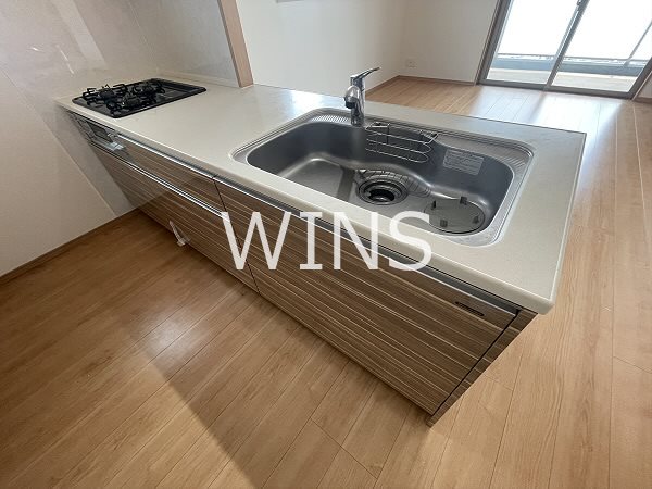 キッチン　別部屋参考写真です