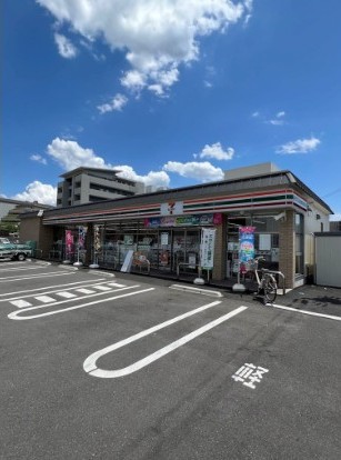 コンビニ　セブンイレブン京都太秦下刑部町店（コンビニ）まで280m