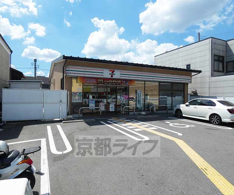 コンビニ　セブンイレブン 京阪鳥羽街道駅前店（コンビニ）まで120m