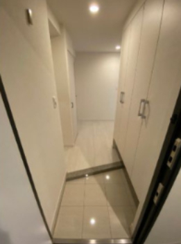 玄関　※同マンション参考写真※