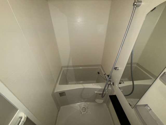 バス・シャワールーム　同物件別部屋写真