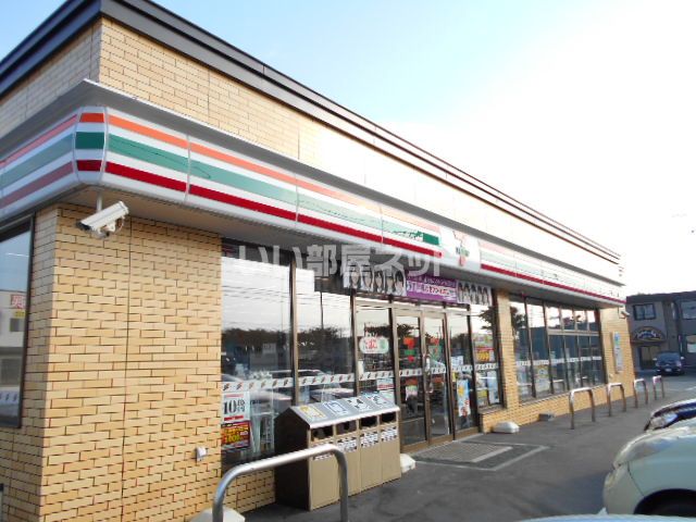 コンビニ　セブンイレブン苫小牧沼ノ端店（コンビニ）まで107m