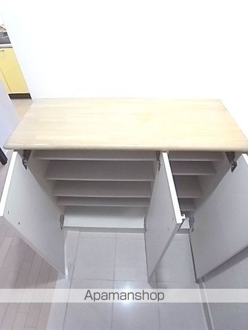 BRAVI上本町の玄関写真
