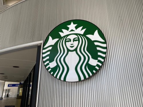 飲食店　スターバックスコーヒー 御堂筋本町東芝ビル店（飲食店）まで503m
