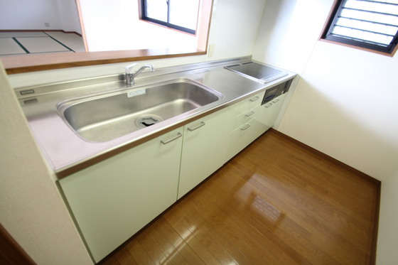 キッチン　※別部屋の写真です