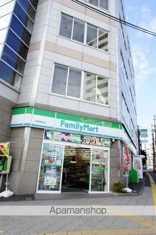 コンビニ　ファミリーマート（コンビニ）まで168m