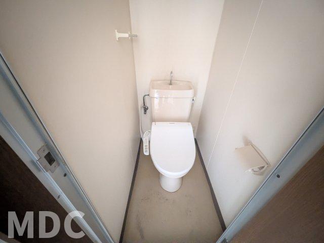 ＪＲ高徳線 勝瑞駅 徒歩12分 4階建 築30年のトイレ写真