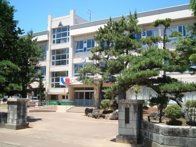 中学校　長岡市立江陽中学校（中学校）まで177m