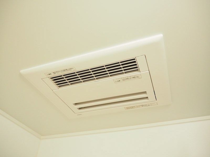 バス・シャワールーム　浴室乾燥機