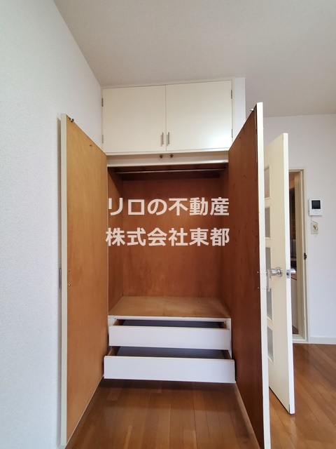 スカイピア千歳烏山の内装写真