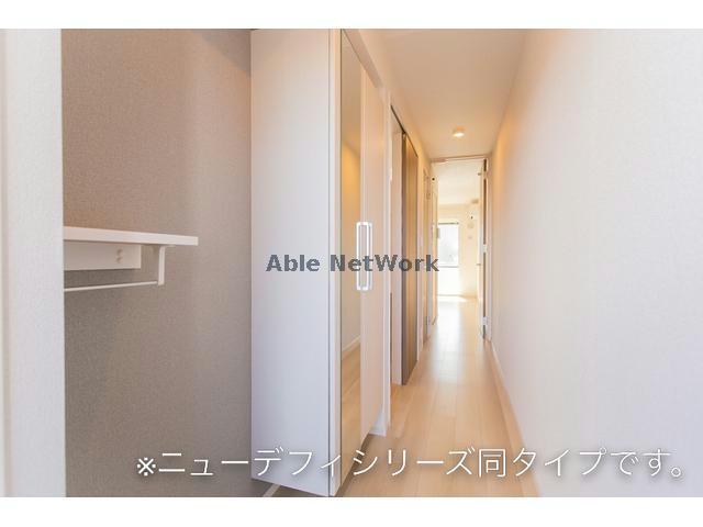 岡崎市 2階建 築1年の玄関写真