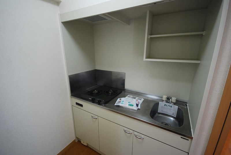 西鉄天神大牟田線 雑餉隈駅 徒歩10分 9階建 築21年のキッチン写真