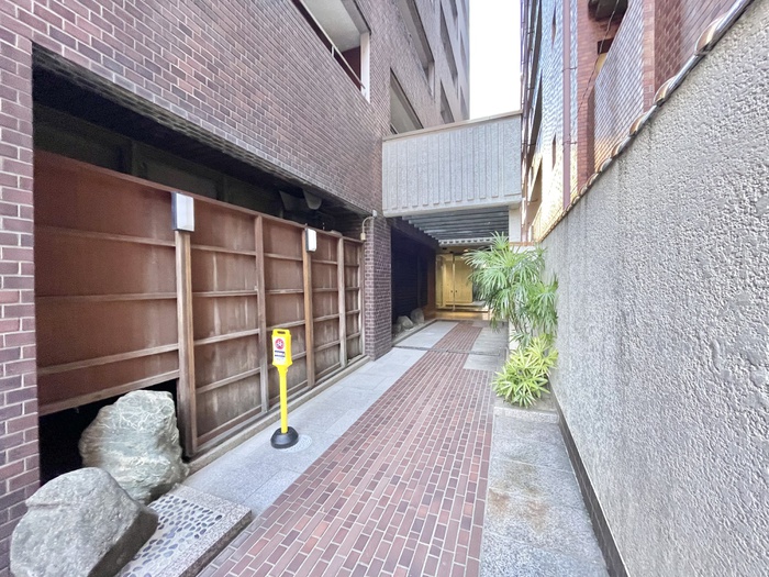青山ビル本館の外観写真