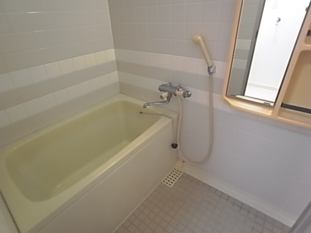 レ・プレ・キャトランの風呂写真