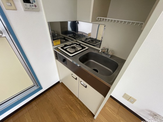 キッチン　※別部屋の写真です