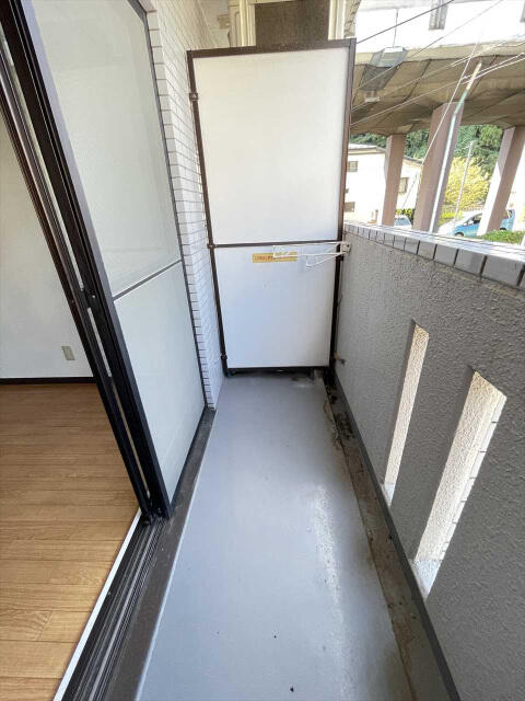 京王相模原線 京王よみうりランド駅 徒歩10分 4階建 築37年の内装写真