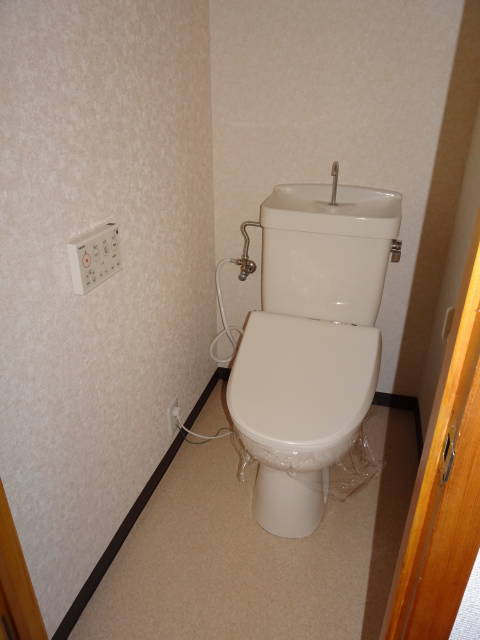 ローズガーデン鈴木のトイレ写真