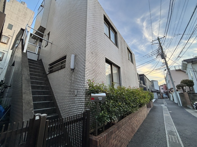 桑原ビルの外観写真