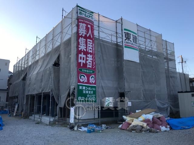 阪急宝塚線 川西能勢口駅 徒歩18分 築4年