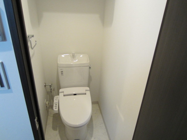 トイレ　温水洗浄便座のトイレです