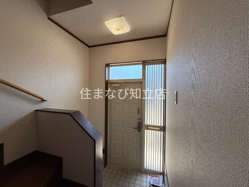 玄関　同型別部屋写真
