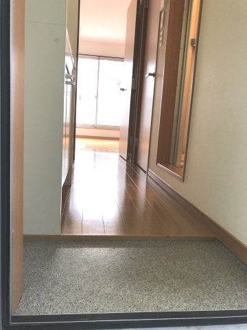 玄関　別部屋参考写真