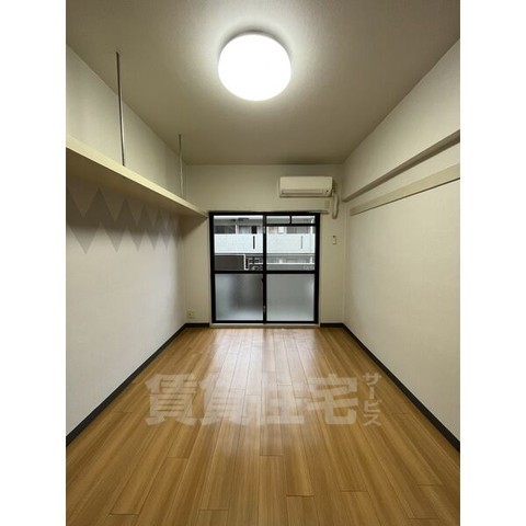 パティオ101の居間写真